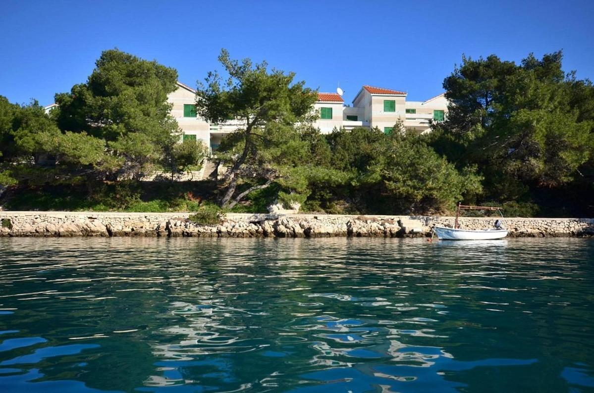 Povlja Bungalows Exteriér fotografie